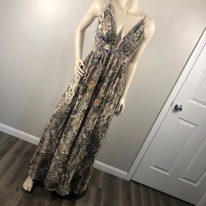 Green paisley bohemian maxi dress - Women’s size Medium